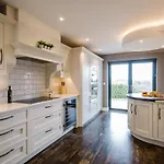 Cleabarrow View * Windermere