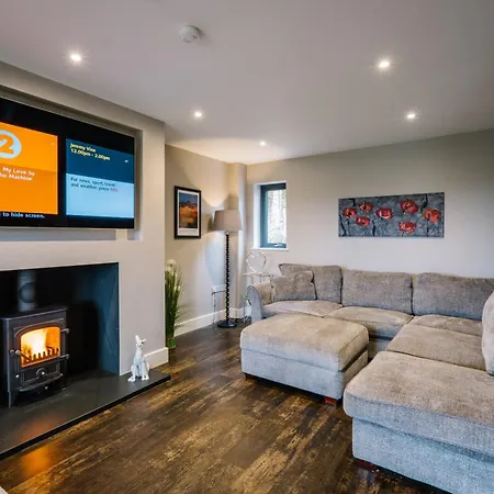 Cleabarrow View * Windermere