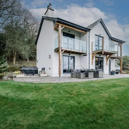 Cleabarrow View Feriehus *